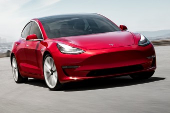 Újabb nagy veszteség a Teslánál, zuhant a részvény