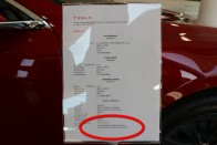 Megnyílt a Tesla-szalon Budapesten 25