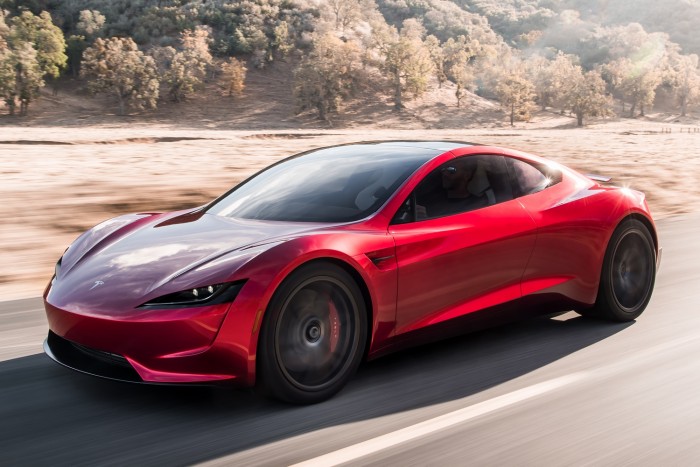 Megnyílt a Tesla-szalon Budapesten 5 Megnyílt a Tesla-szalon Budapesten 5
