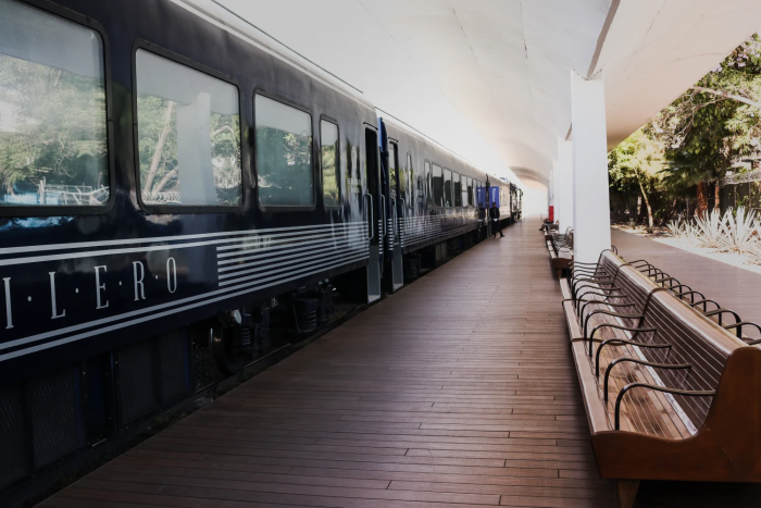 Erről a vonatról még nem sokan szálltak le józanul 2