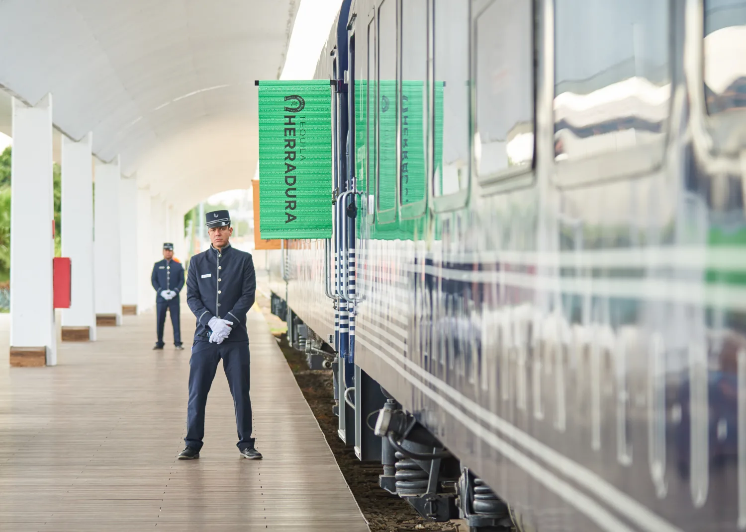 Erről a vonatról még nem sokan szálltak le józanul 1