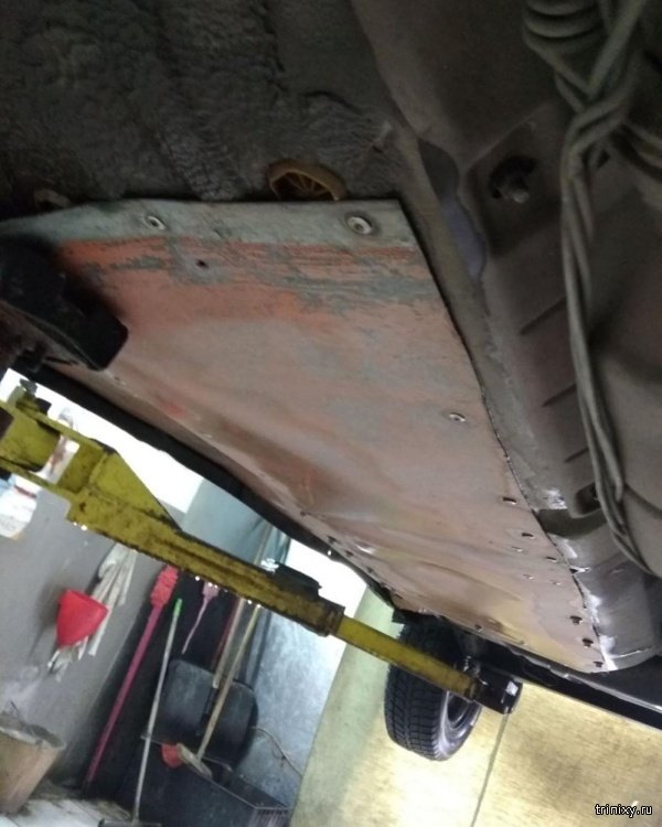 Iszonyat tákolást találtak a frissen vásárolt használt Lada alatt 4