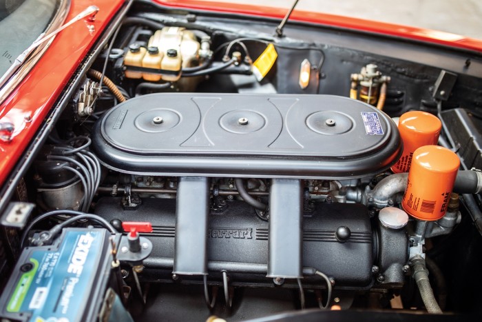 Fel sem lehet ismerni ezt a Zagato ruhás Ferrarit 7