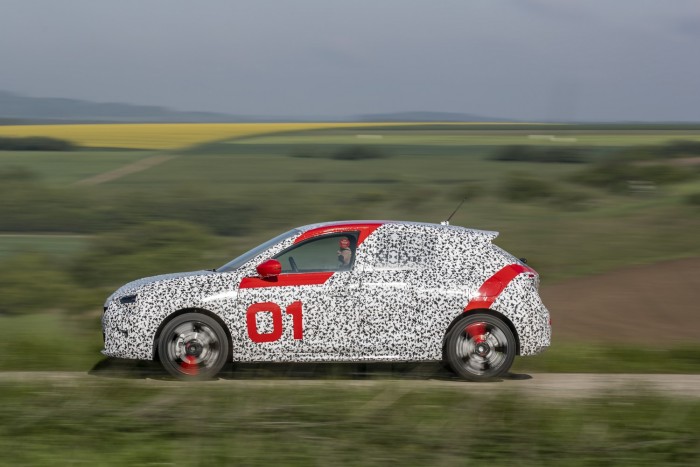 Ügyesen rejti francia származását a vadonatúj Opel Corsa 4 Ügyesen rejti francia származását a vadonatúj Opel Corsa 4