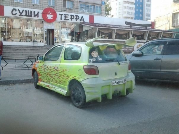 17 fotó keletről torz szörnnyé tuningolt autókkal 16
