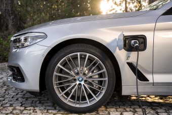 Történelmi változás az elektromos autók terén