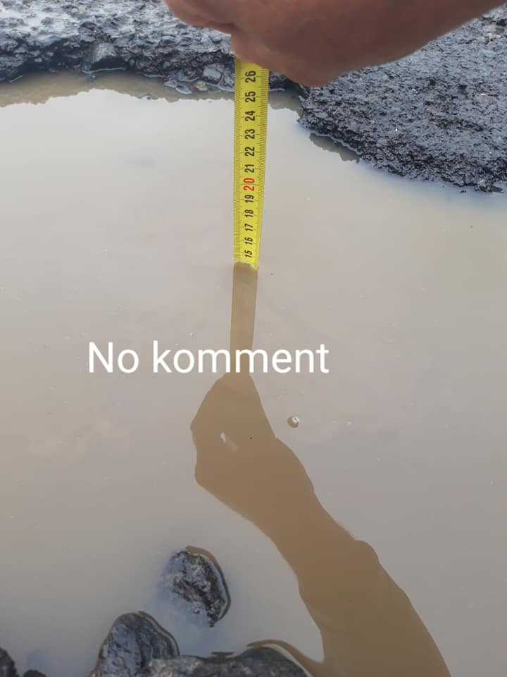 Kiakadt a magyar autós a rossz út miatt, lefotózott mindent 2