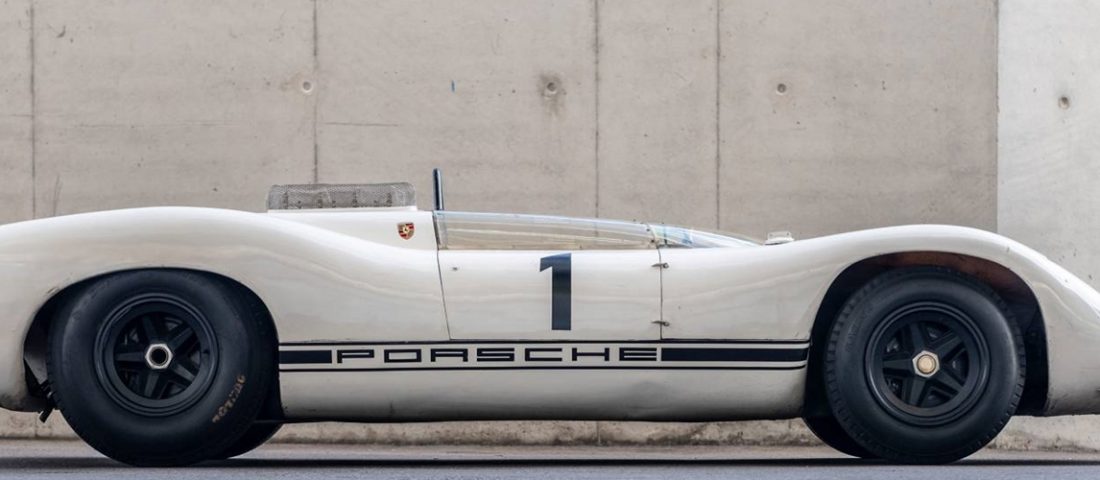 Hegyi felfutón vetették be ezt a pillekönnyű Porsche versenygépet