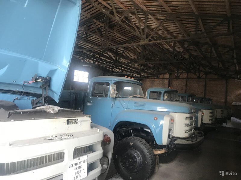 25 év után kerültek elő egy raktárból legendás orosz teherautók 1