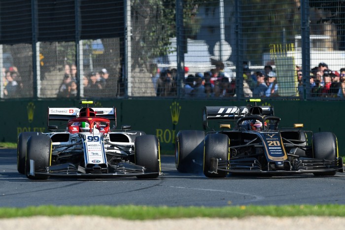 F1: Az Alfa és a Haas nem kap új motort