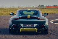 Ritka kincs lesz a kézi váltós Aston Martin Vantage 14