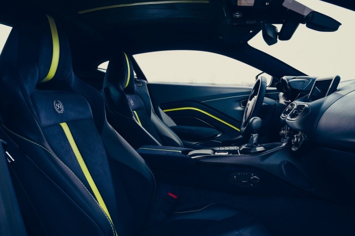 Ritka kincs lesz a kézi váltós Aston Martin Vantage 6 | Vezess Ritka kincs lesz a kézi váltós Aston Martin Vantage 6