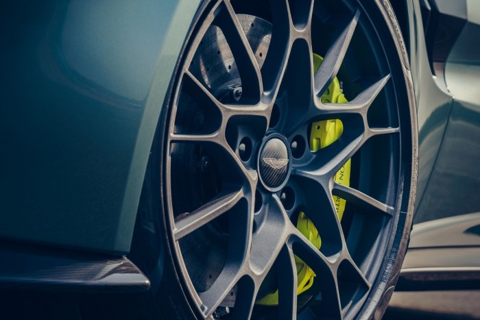 Ritka kincs lesz a kézi váltós Aston Martin Vantage 7 | Vezess Ritka kincs lesz a kézi váltós Aston Martin Vantage 7