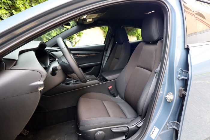 Nincs még egy ilyen szoborszerű autó, mint az új Mazda3 7 Nincs még egy ilyen szoborszerű autó, mint az új Mazda3 7