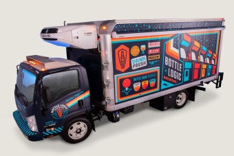 Most ez a teherautó minden férfi álma