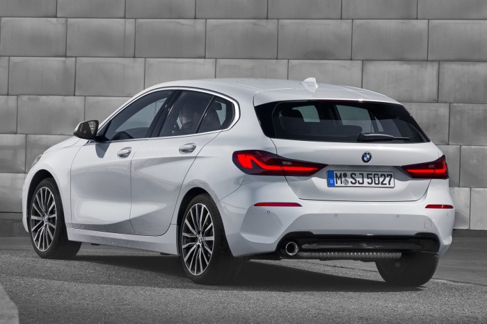 Már a legkisebb BMW is elöl hajt 14 Már a legkisebb BMW is elöl hajt 14