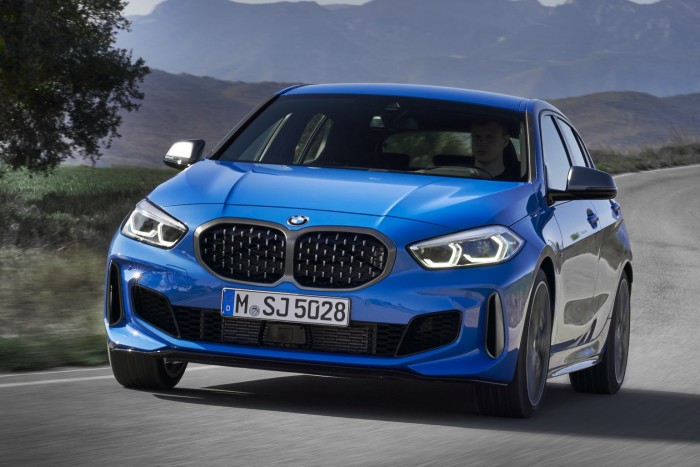 Már a legkisebb BMW is elöl hajt 7 Már a legkisebb BMW is elöl hajt 7