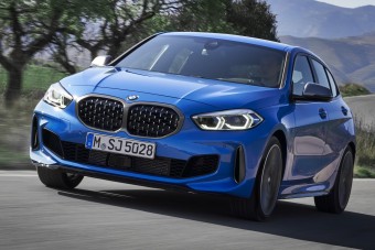 Már a legkisebb BMW is elöl hajt