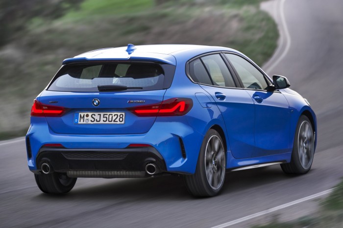Már a legkisebb BMW is elöl hajt 2 Már a legkisebb BMW is elöl hajt 2