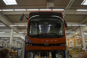 Megnéztük az elektromos buszok születését Komáromban