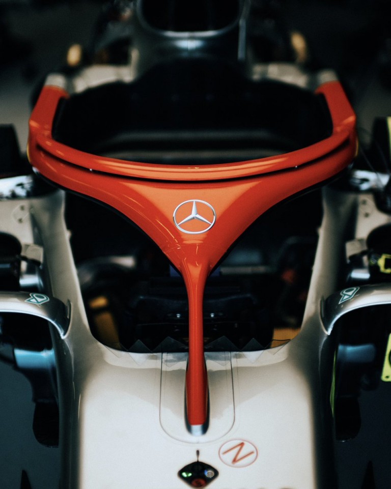 F1: Az is megvédte Hamiltont, aki nem szokta 1 | Vezess F1: Az is megvédte Hamiltont, aki nem szokta 1