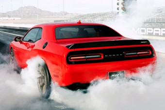 Rémisztő dolgot találtak az eladó autó csomagterében