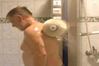 Három évig fejlesztette a férfi az emberi autómosót