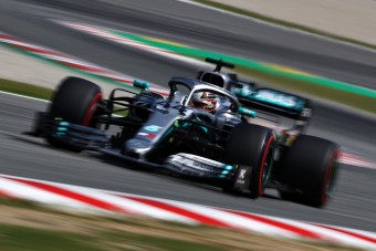 F1: Óriási kihívás előtt a Mercedes?