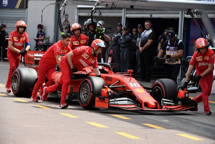 F1: Leclerc megkérdőjelezte a Ferrari döntését