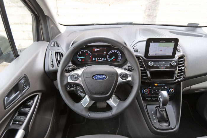 Ford Tourneo Connect teszt – ha gyerekeid vannak, ezt szeretni fogod 16