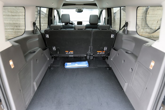 Ford Tourneo Connect teszt – ha gyerekeid vannak, ezt szeretni fogod 14