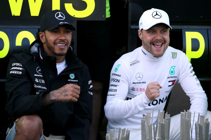 Hamilton: Bottas másolja a beállításaimat