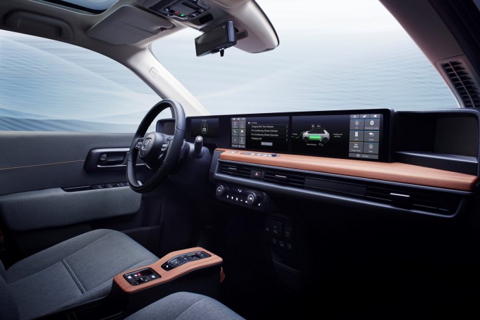 A Honda is tükörmentes autót épít 6