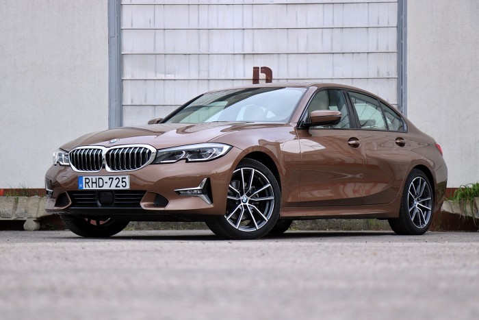 BMW 320d G20 – Játszani is enged 85 BMW 320d G20 – Játszani is enged 85