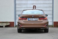 BMW 320d G20 – Játszani is enged 55