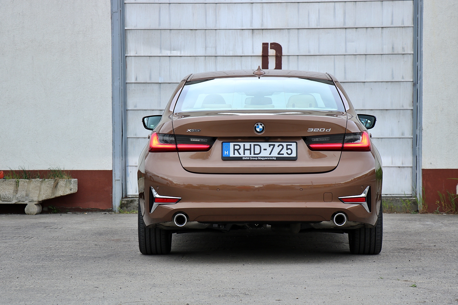 BMW 320d G20 – Játszani is enged 18