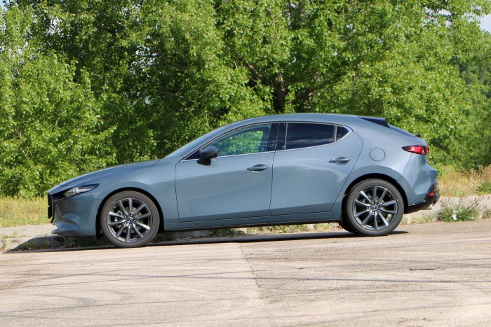 Nincs még egy ilyen szoborszerű autó, mint az új Mazda3 16 Nincs még egy ilyen szoborszerű autó, mint az új Mazda3 16