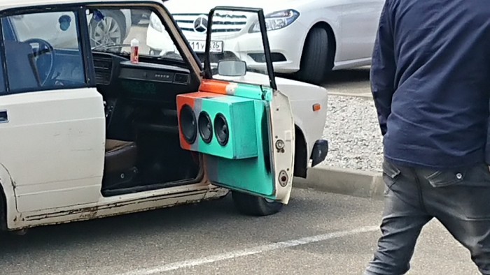 17 fotó keletről torz szörnnyé tuningolt autókkal 5