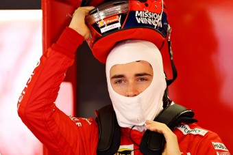 F1: A főnök kiállt Leclerc mellett