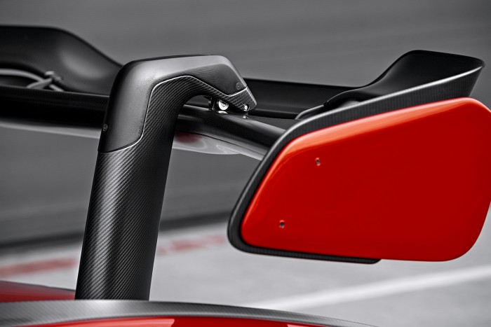 Vezettük: McLaren Senna 9 Vezettük: McLaren Senna 9