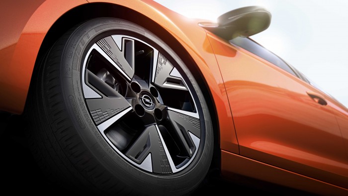 Itt van leplezetlenül az új, elektromos Opel 4