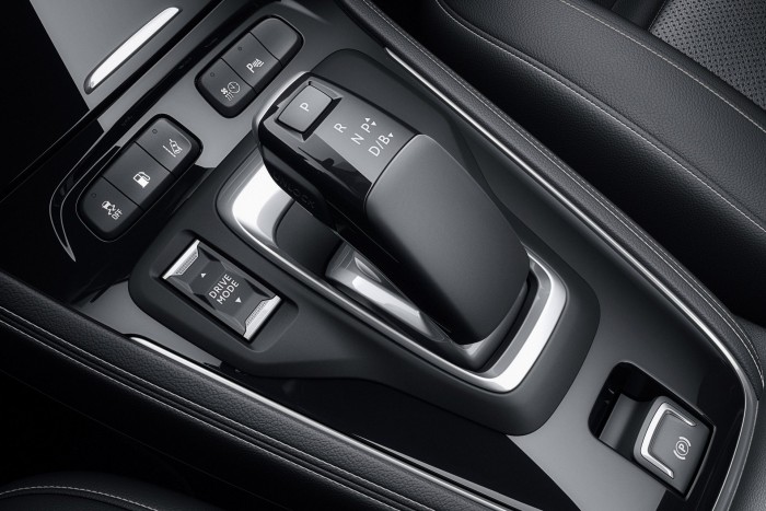 Konnektoros hibrid crossover az Opeltől 6