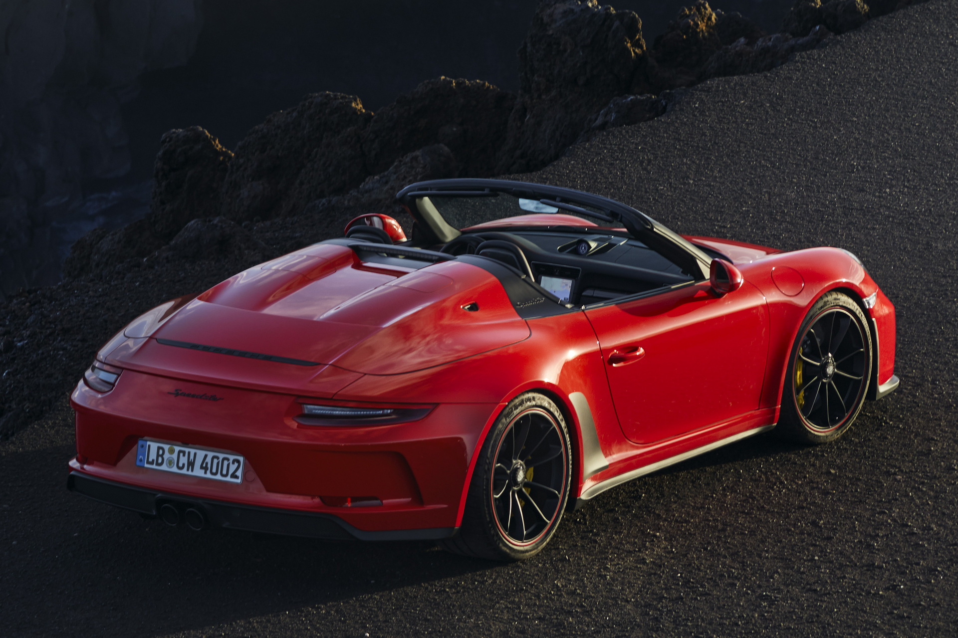 Gyártásba került a Porsche 911 Speedster 17