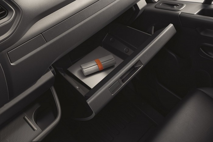 Ez a Renault furgon más mint a többi 3 | Vezess Ez a Renault furgon más mint a többi 3