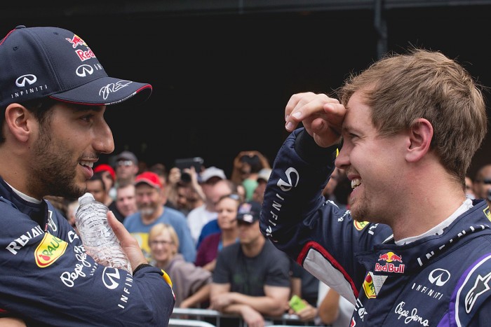 Ricciardo: Verstappen gyorsabb Vettelnél 1 | Vezess Ricciardo: Verstappen gyorsabb Vettelnél 1