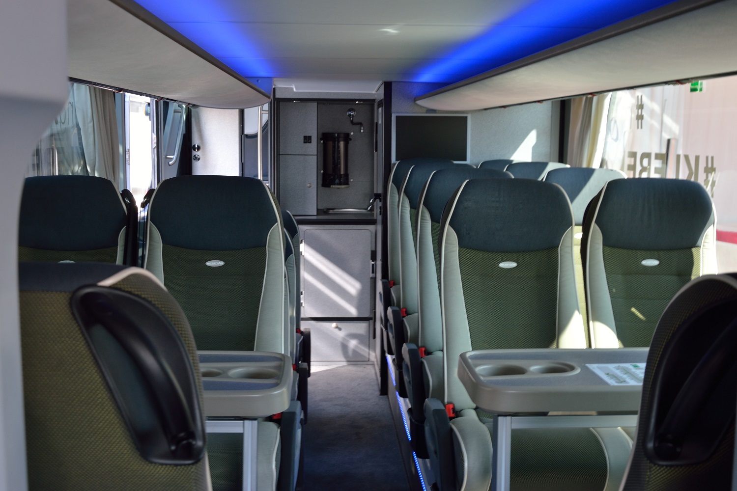 A legújabb buszok magyar utasokra várnak 14