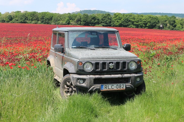 Új Suzuki Jimny: nem SUV, terepjáró! 11 Új Suzuki Jimny: nem SUV, terepjáró! 11