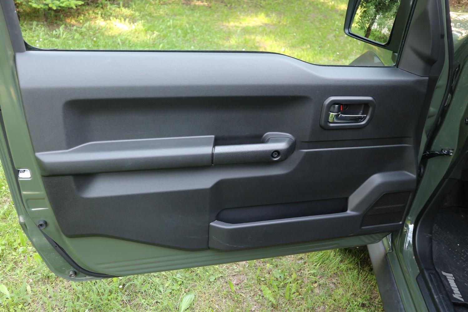 Új Suzuki Jimny: nem SUV, terepjáró! 14