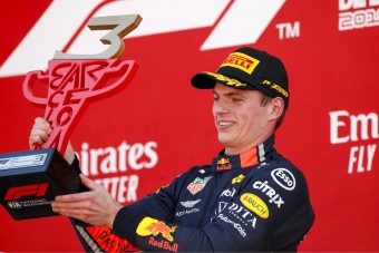 Verstappen örül, hogy a Forma-1-ben hibázhat