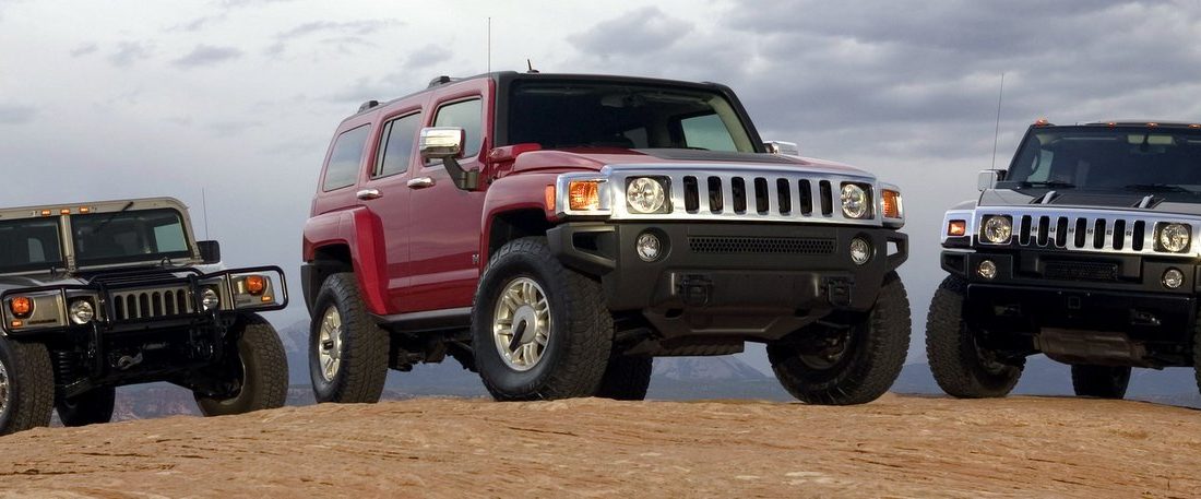 Villanyautóként térhet vissza a Hummer